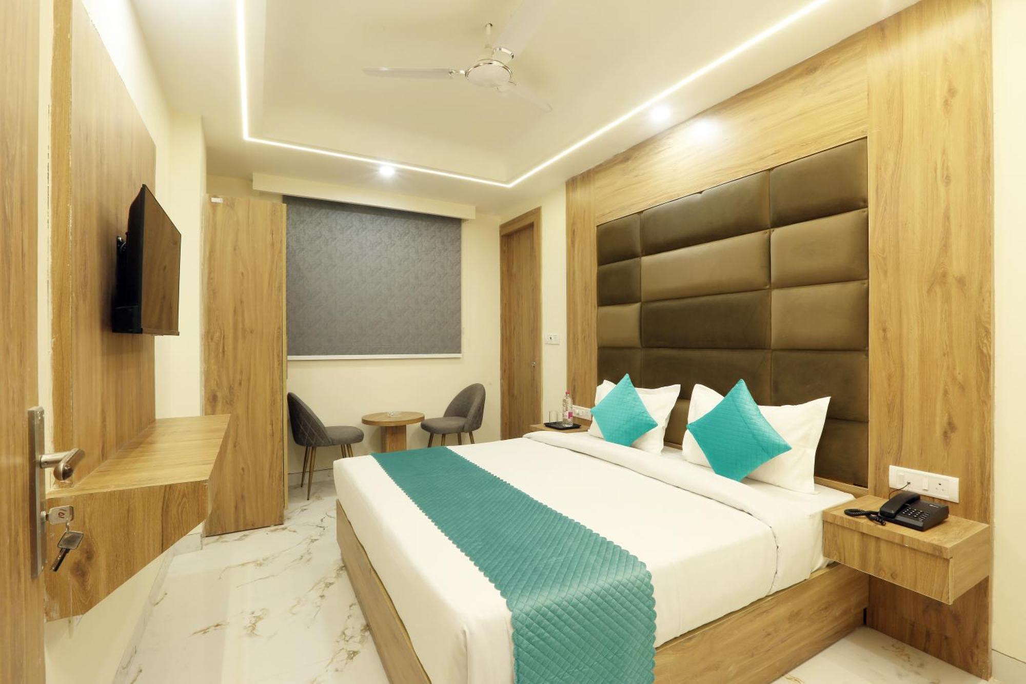 Hotel Luxe Manor Near Delhi Airport New Delhi Extérieur photo