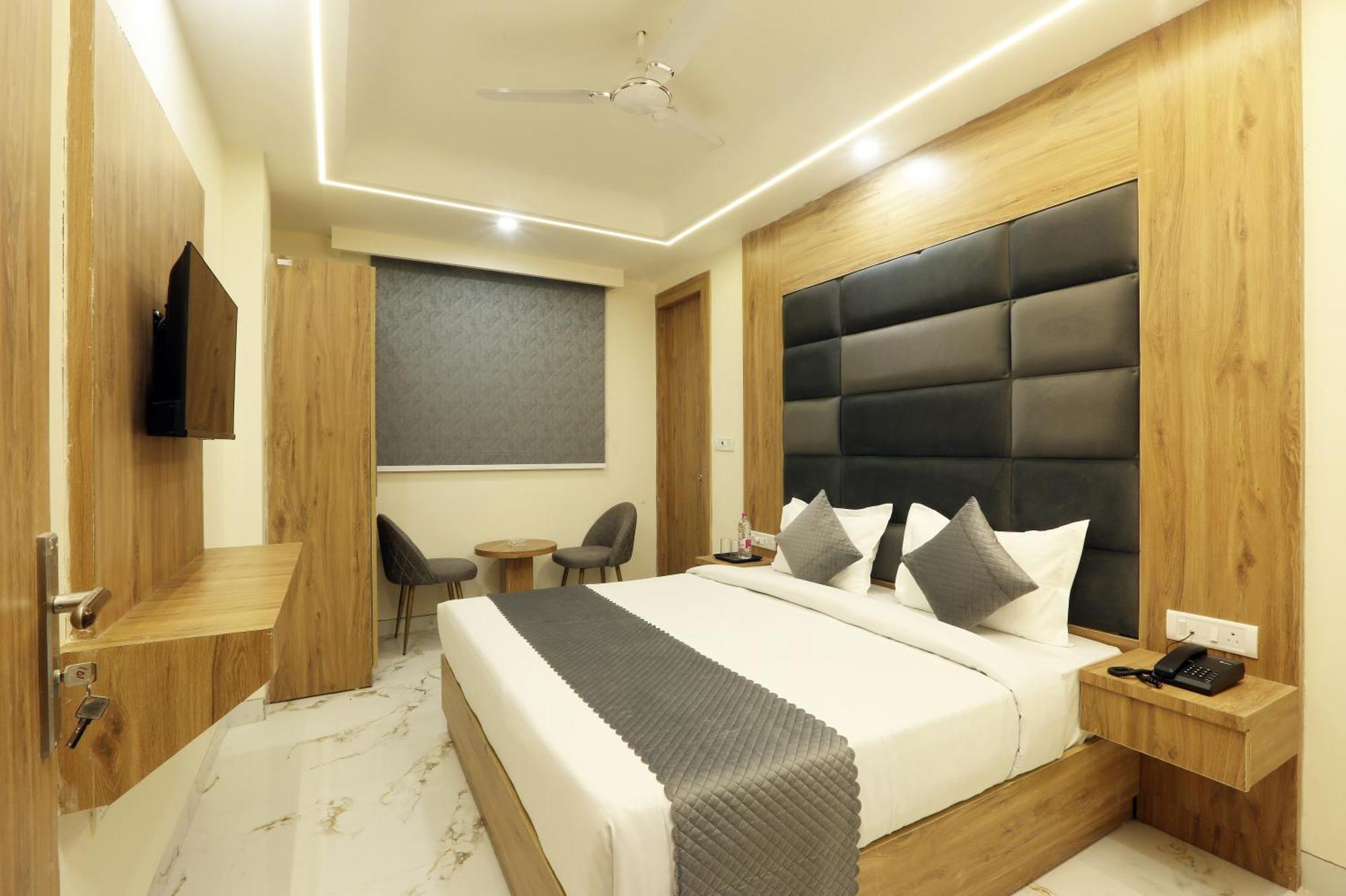Hotel Luxe Manor Near Delhi Airport New Delhi Extérieur photo