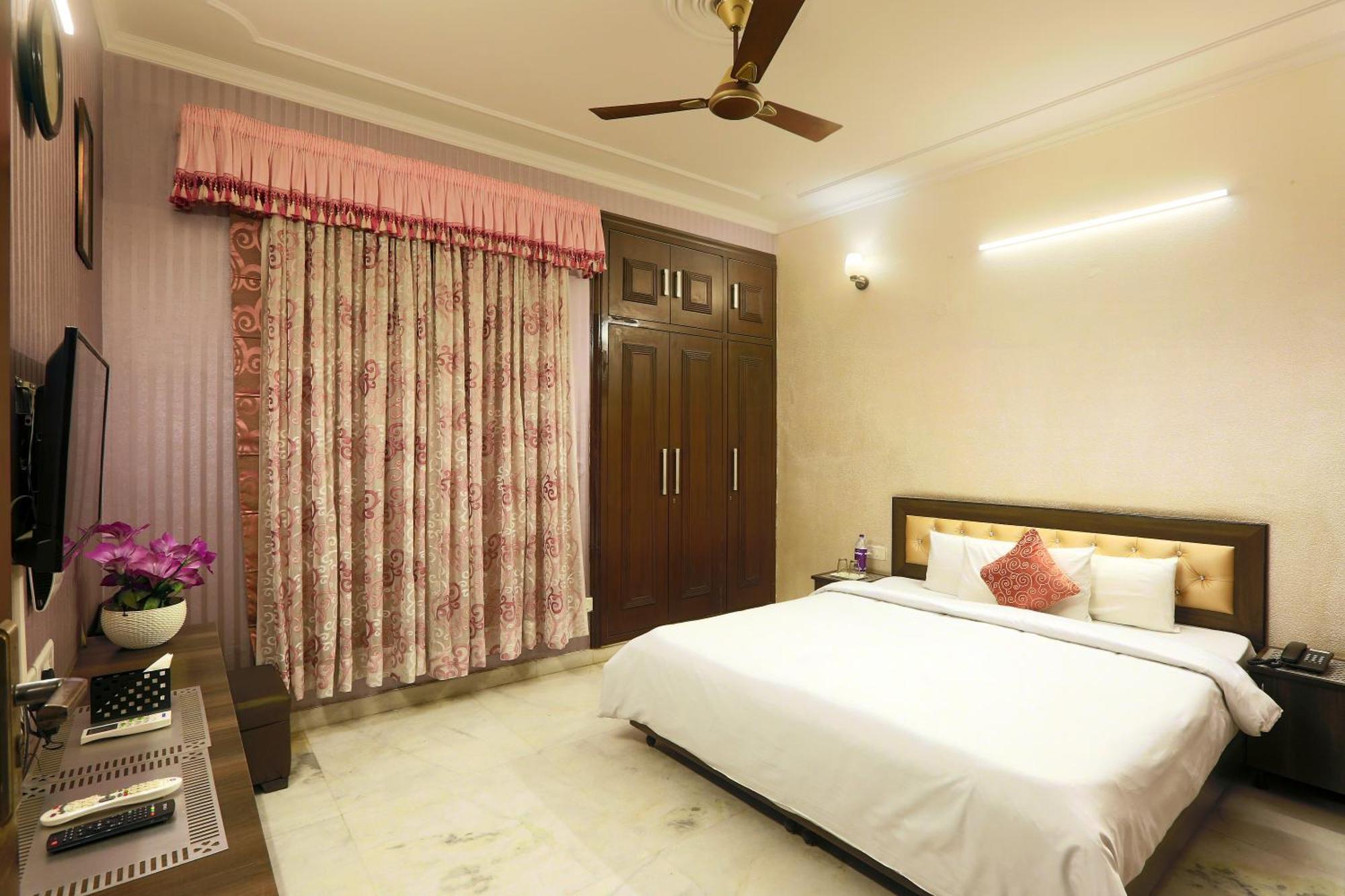 Hotel Luxe Manor Near Delhi Airport New Delhi Extérieur photo