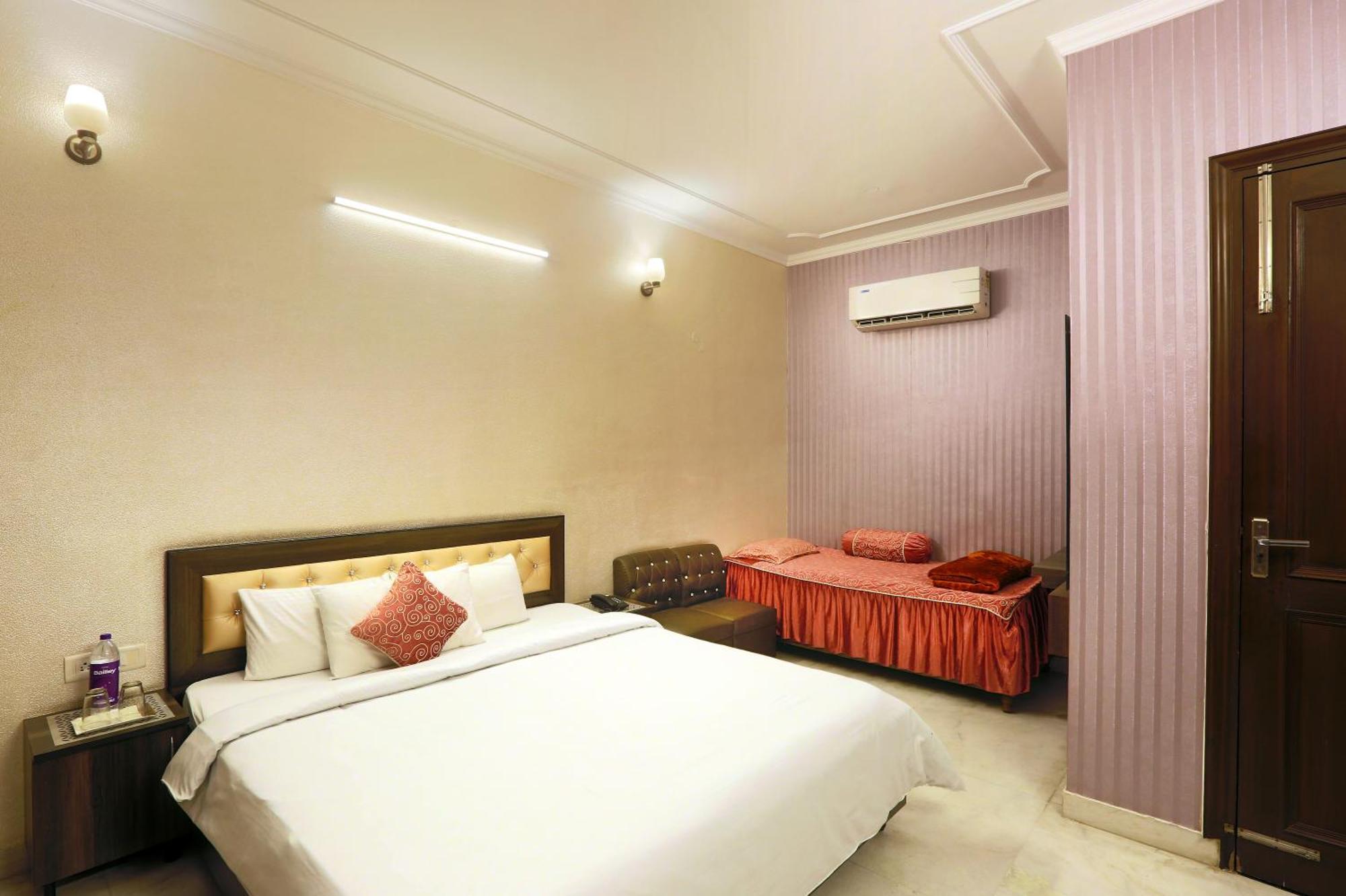 Hotel Luxe Manor Near Delhi Airport New Delhi Extérieur photo
