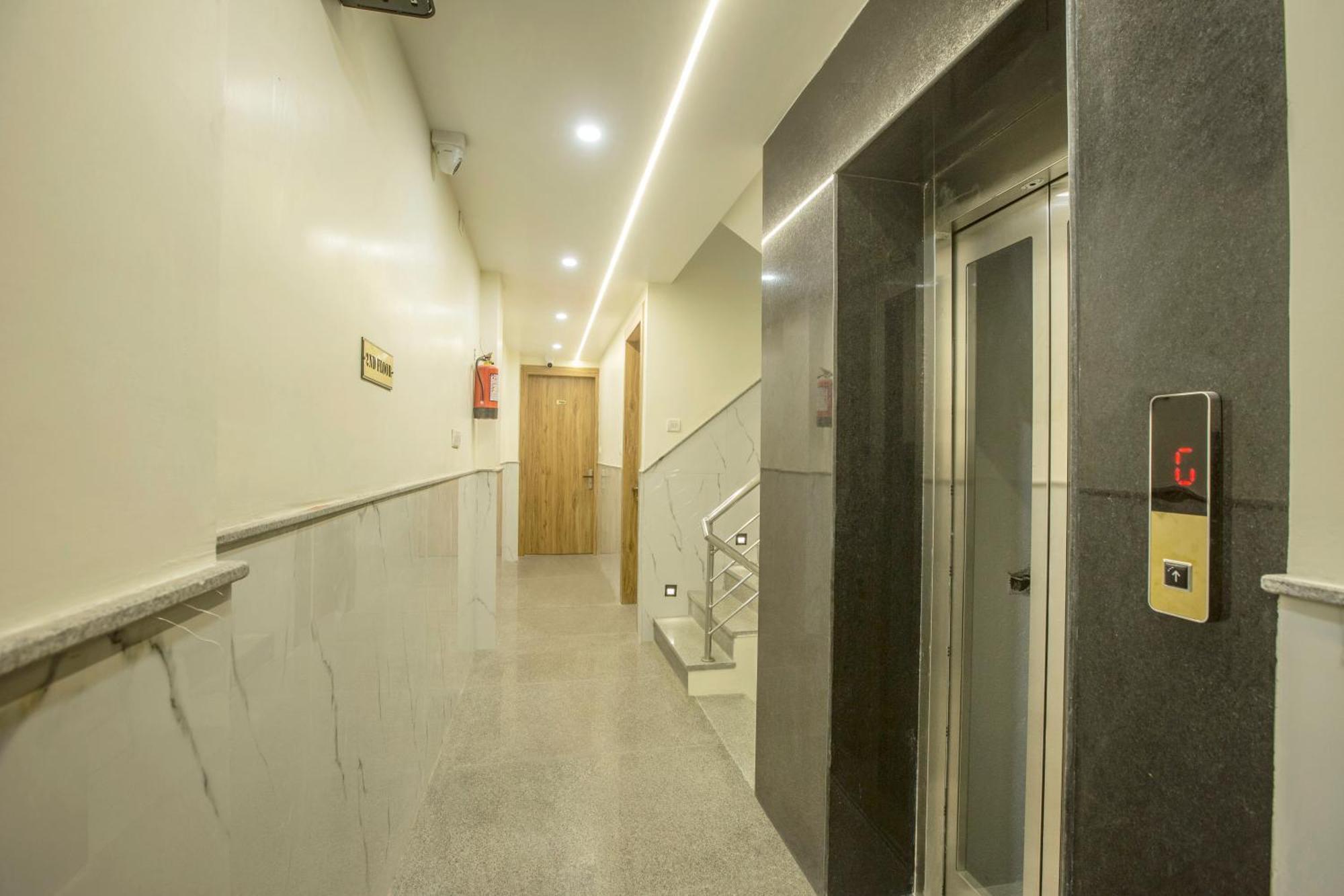 Hotel Luxe Manor Near Delhi Airport New Delhi Extérieur photo