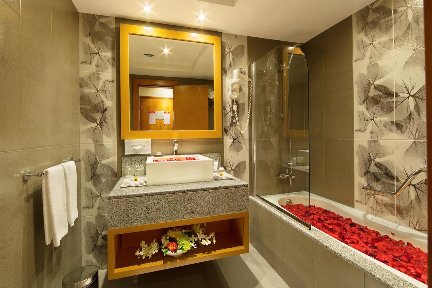 Hotel Luxe Manor Near Delhi Airport New Delhi Extérieur photo
